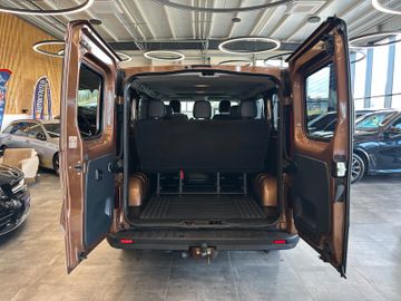 Opel Vivaro B Combi 2,7t *8Sitzer*Navi*AHK*Klima*