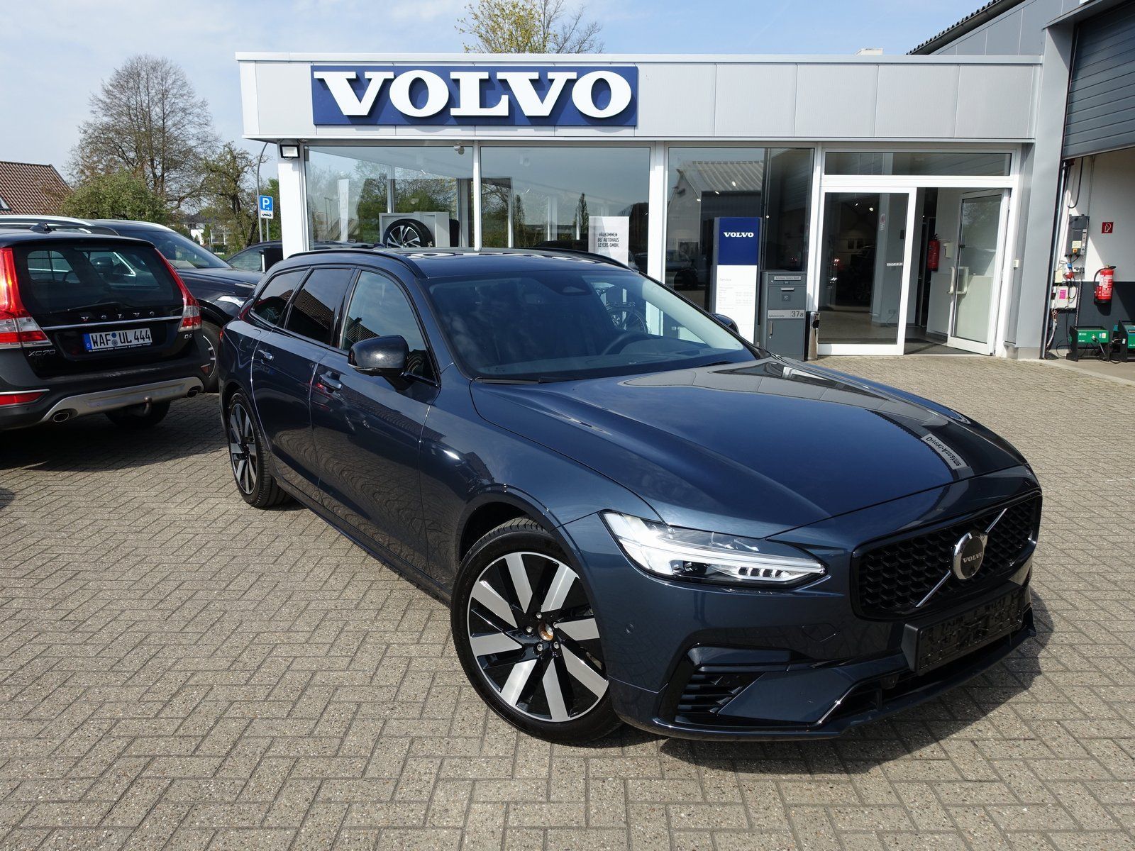 Volvo V90 Plus Dark T6 AWD Plug-in/HeadUp/360°Cam foto 3