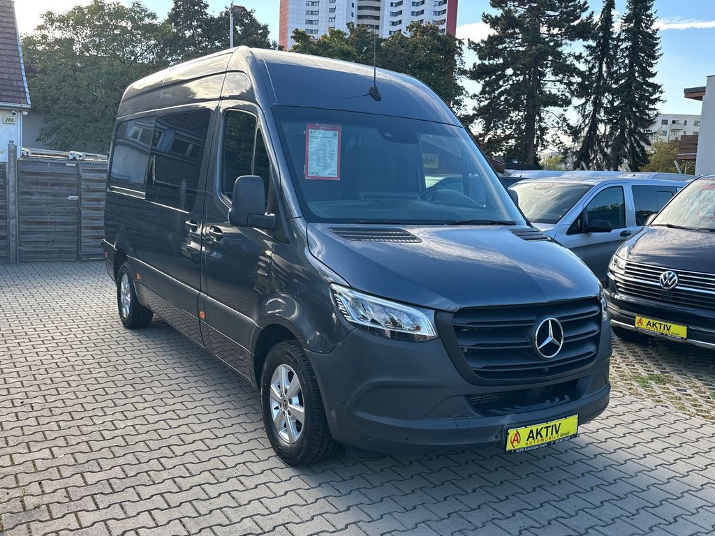Image of Mercedes-Benz Sprinter