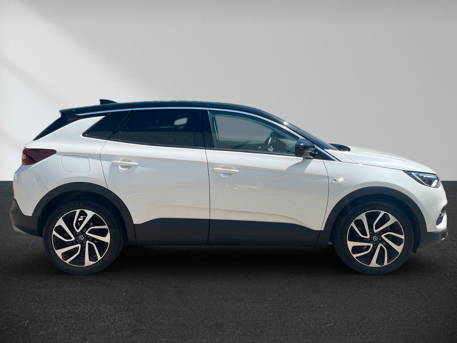 Opel Grandland (X) Innovation 1.2 Turbo – Bild 3