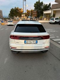 Audi Q8 - 5