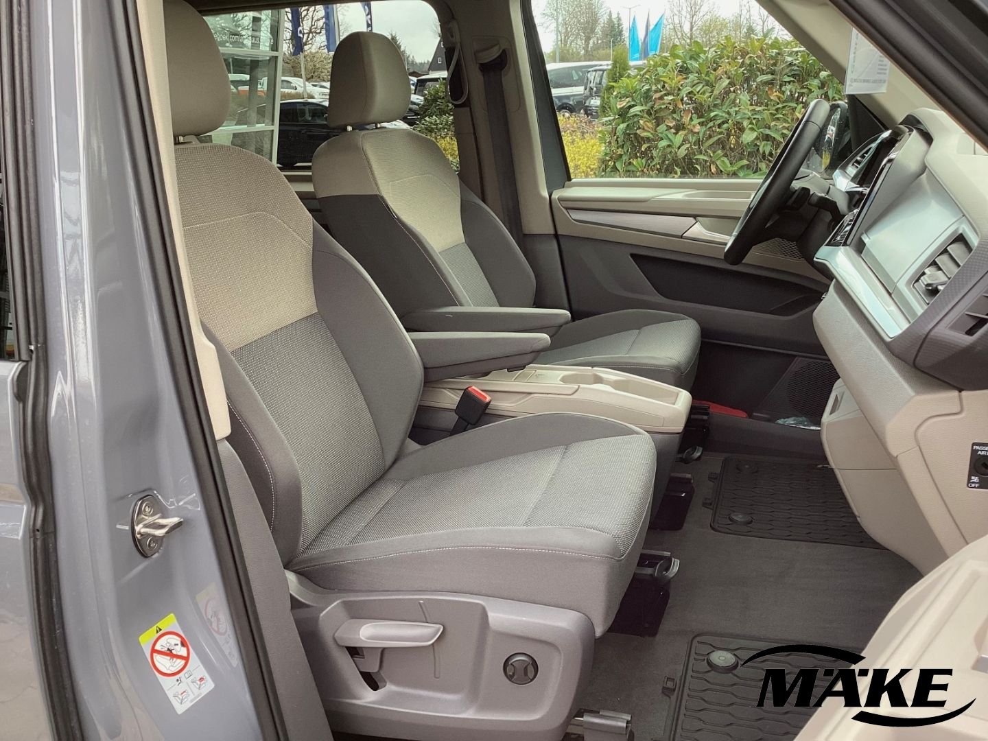 T7 Multivan Life 1.5 TSI DSG KR NAVI LED GRA 7-S
