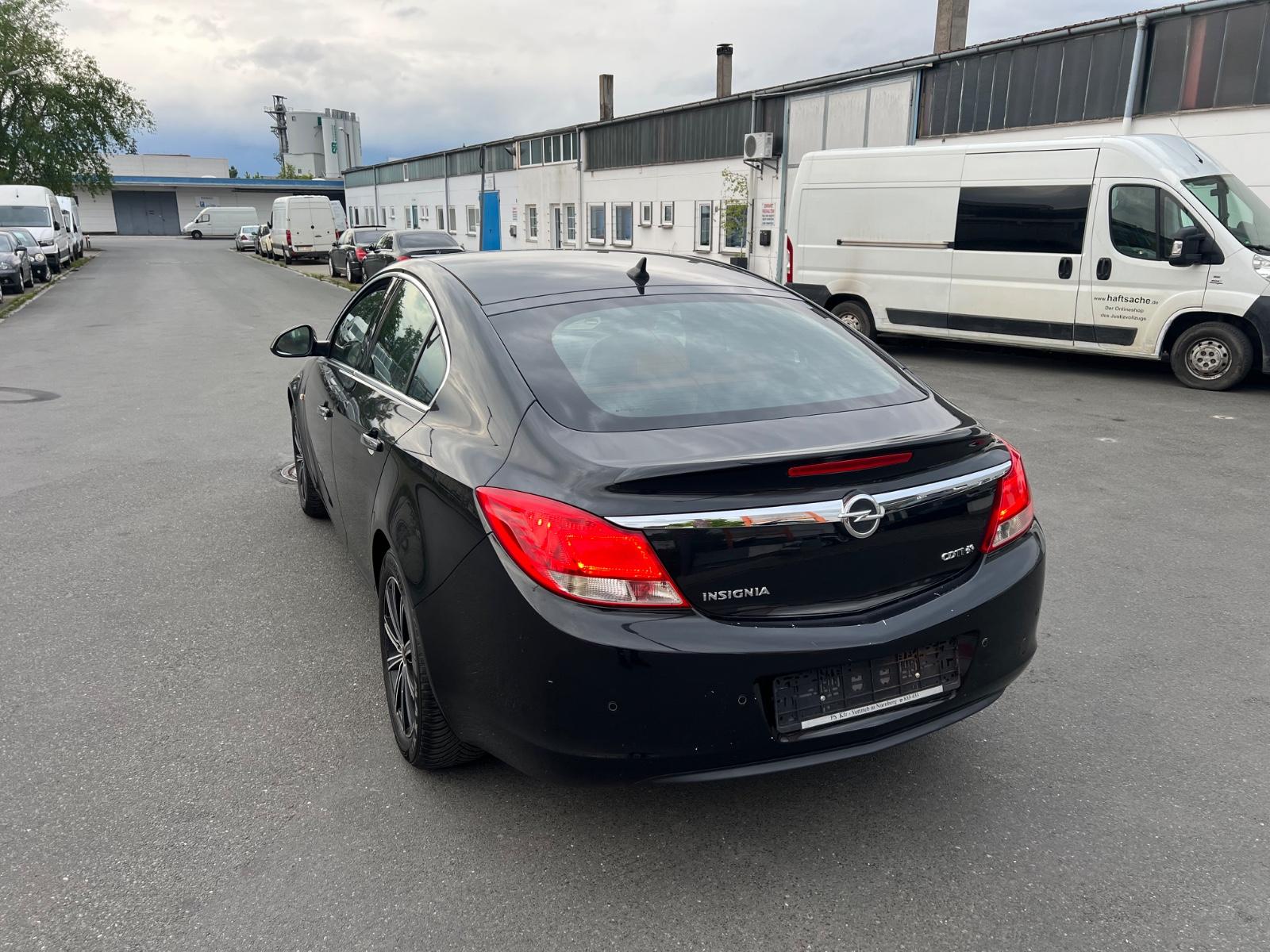 Opel Insignia Innovation 4x4 Limousine Leder Navi2440