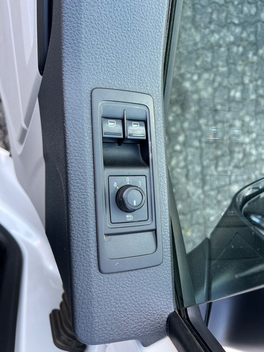 Fahrzeugabbildung Volkswagen T6 Caravelle 2.0 TDI 150PS DSG *1.HAND*
