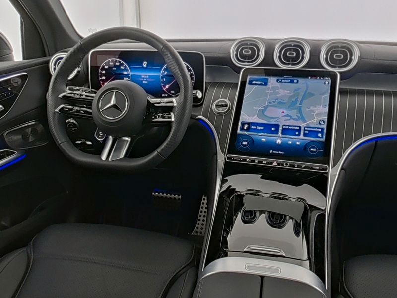 Fahrzeugabbildung Mercedes-Benz GLC 300 4M AMG AHK SDHZ Sitzklima Massage Pano