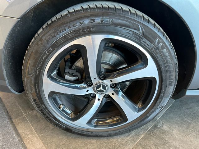 MYAUTOCENTER – Gebraucht- und Jahreswagen mit Werkstattservice in Pfaffenhofen Mercedes-Benz E 220 E Limousine *AVANTGARDE*KAM*HUD*AHK*PDC*