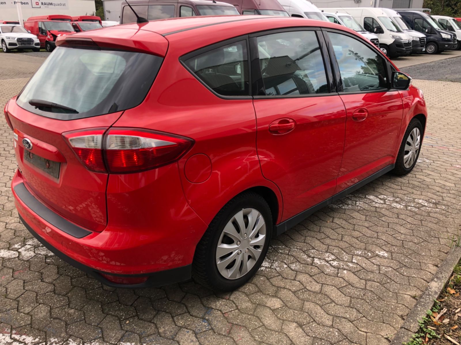 Fahrzeugabbildung Ford C-Max 1,6 Benzin 101PS C-MAX Trend Export