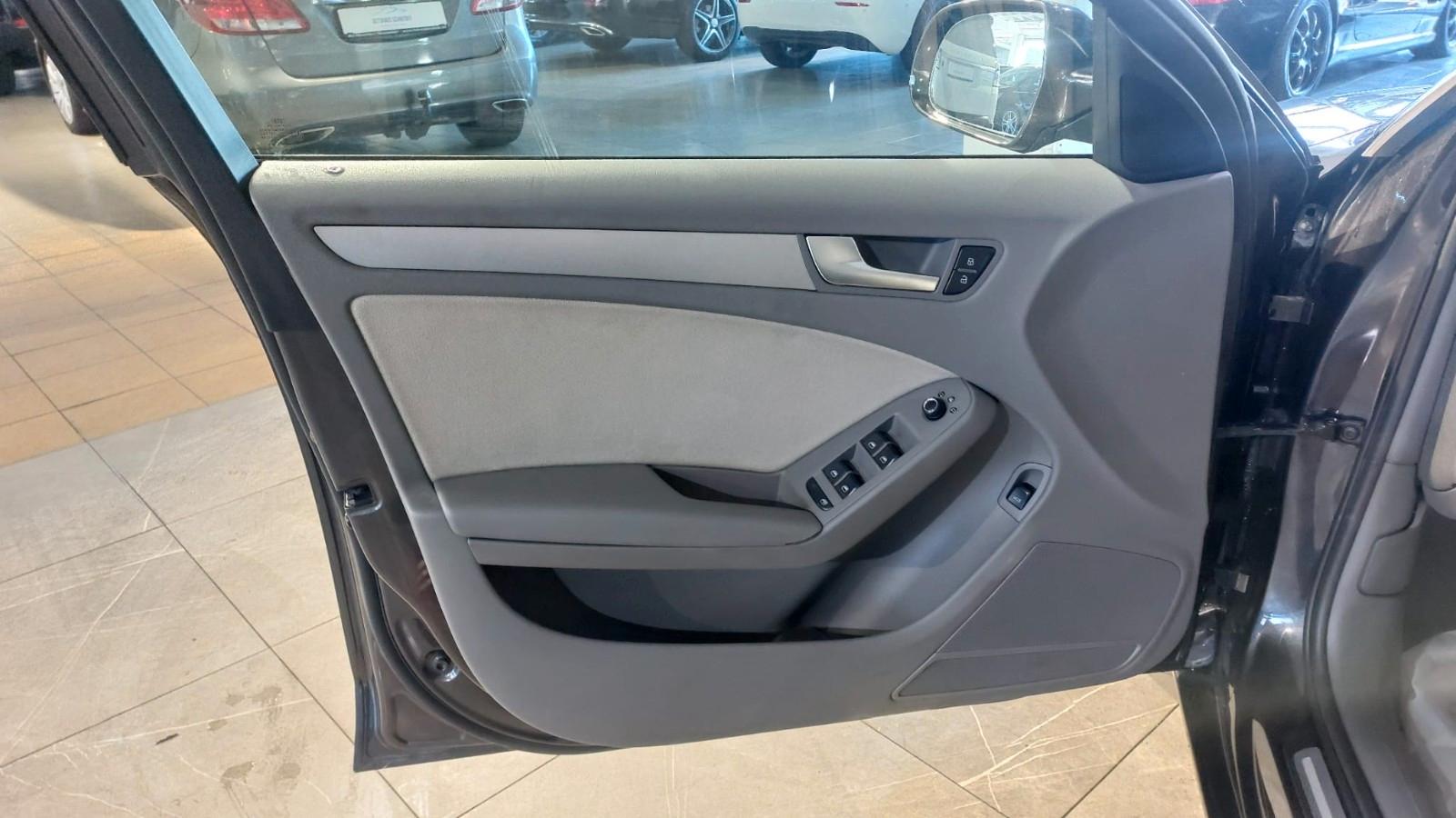 Audi A4 Lim. Ambiente *Erst 98tkm*Automatik*PDC*