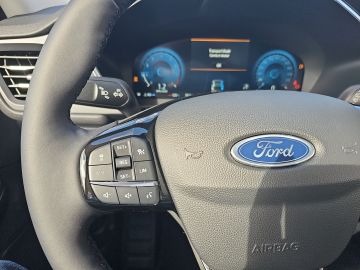 Bild 17 Ford Kuga Titanium 360 Kamera Soundsystem LED Blendfr
