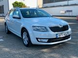 Skoda Octavia Combi Elegance 2.0 TDI - Skoda Octavia Elegance mit Diesel-Antrieb