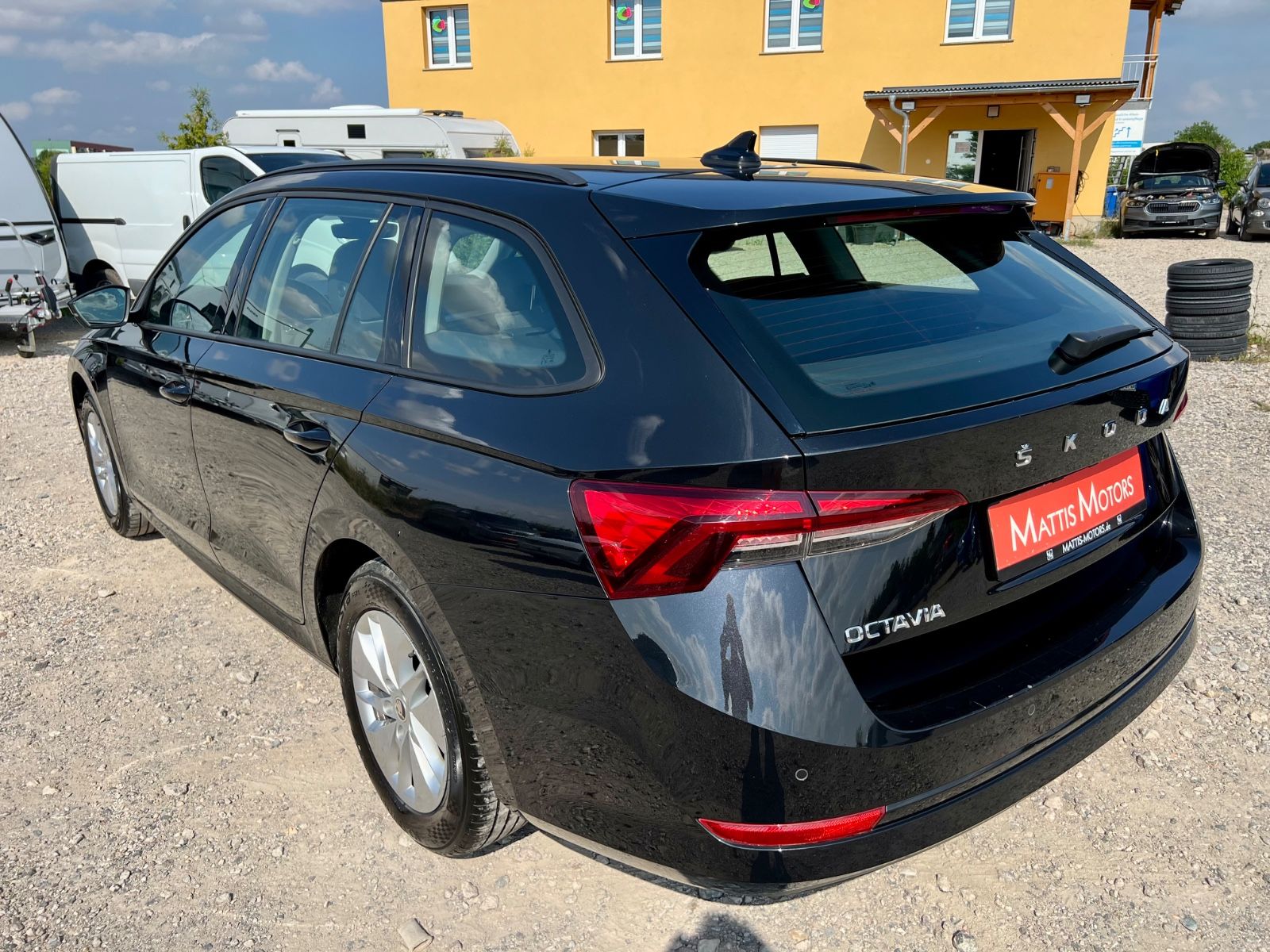 SKODA Octavia Combi Ambition AHK AAC SHZ NAVI CARPLAY