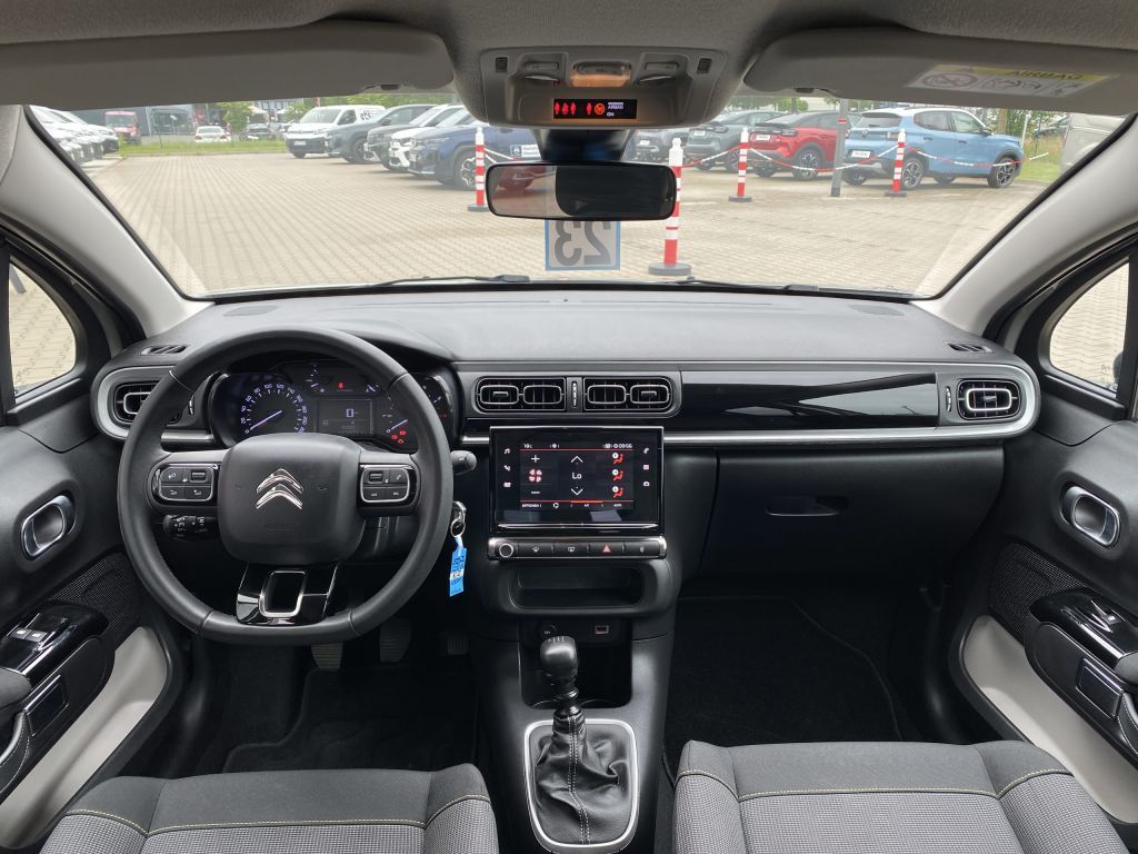 Fahrzeugabbildung Citroën C3 Pure Tech 110 S&S MAX *Navi*Rückf.k.*