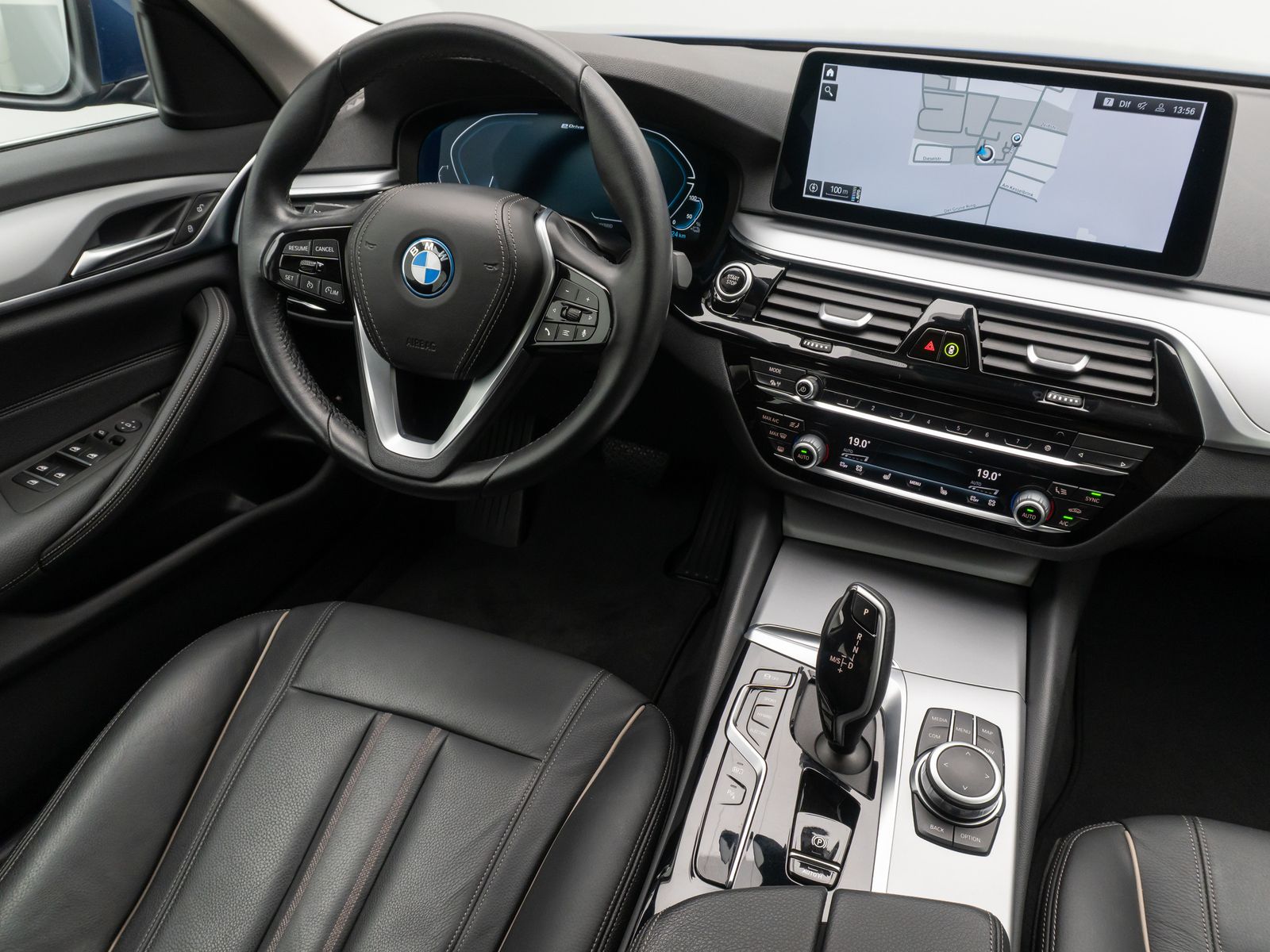 Fahrzeugabbildung BMW 520e Alarm DAB Kamera Cockpit Sport Leder 18Zoll