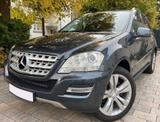 Mercedes-Benz ML 300 CDI BlueEfficiency 4Matic AHK NAV SHZ PDC - Mercedes-Benz ML 300: Cdi 4matic
