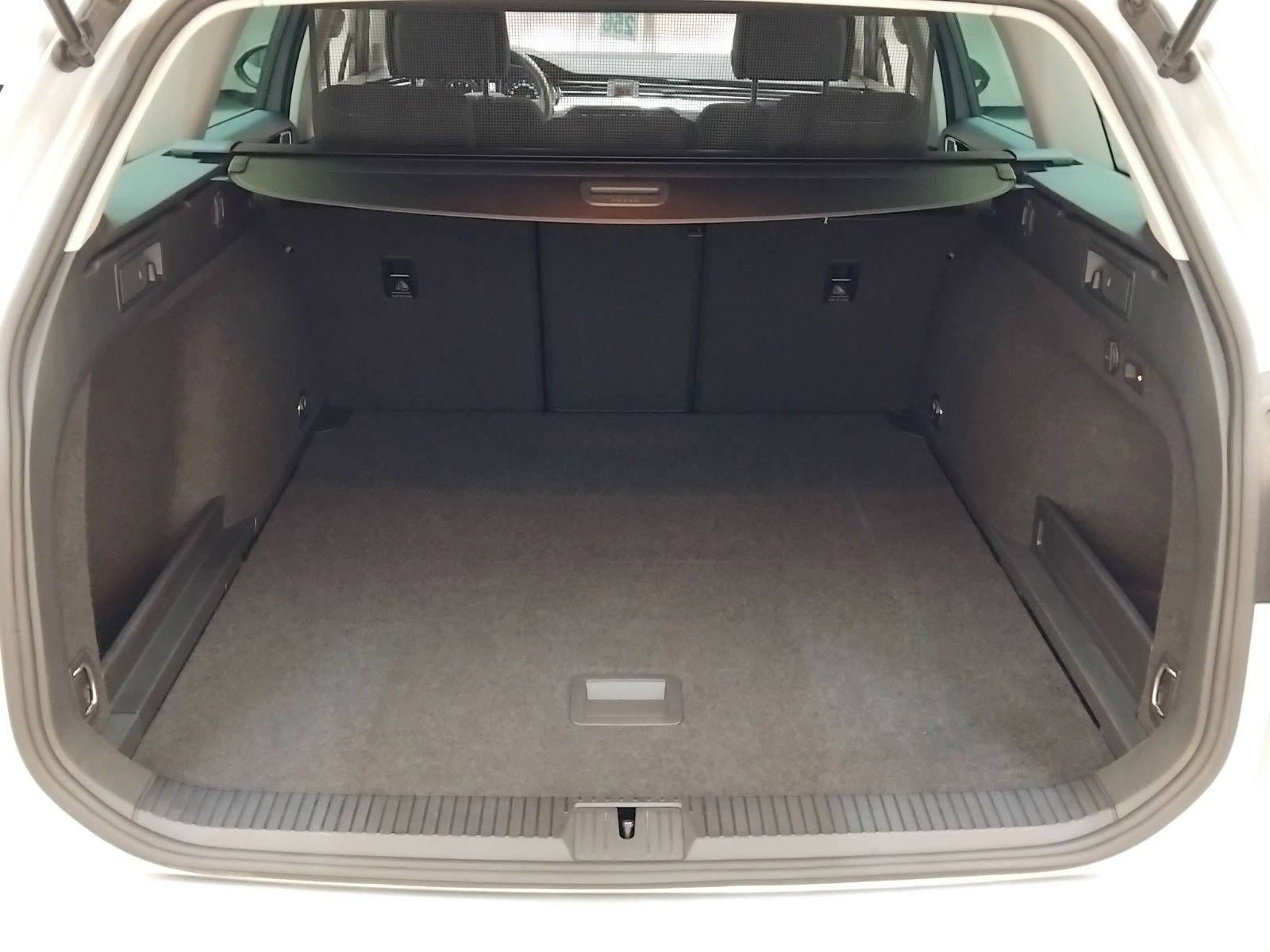 Vw Passat Variant (03/2021, Benzin)