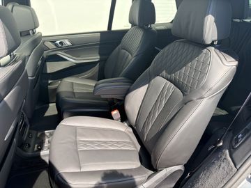 BMW X7 - 8