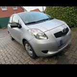 Toyota Yaris mit Neue TüV - Toyota Yaris Gebrauchtwagen in Oldenburg