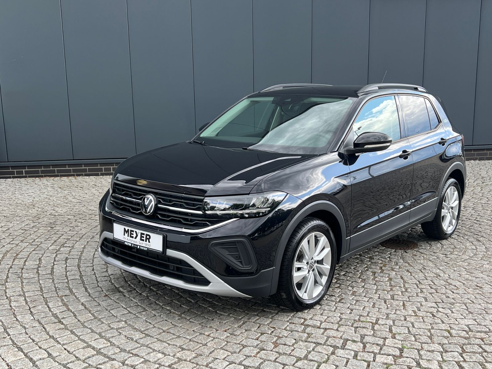 Fahrzeugabbildung Volkswagen T-Cross GOAL 1.0 TSI DSG *AHK, LED, App-Connect,