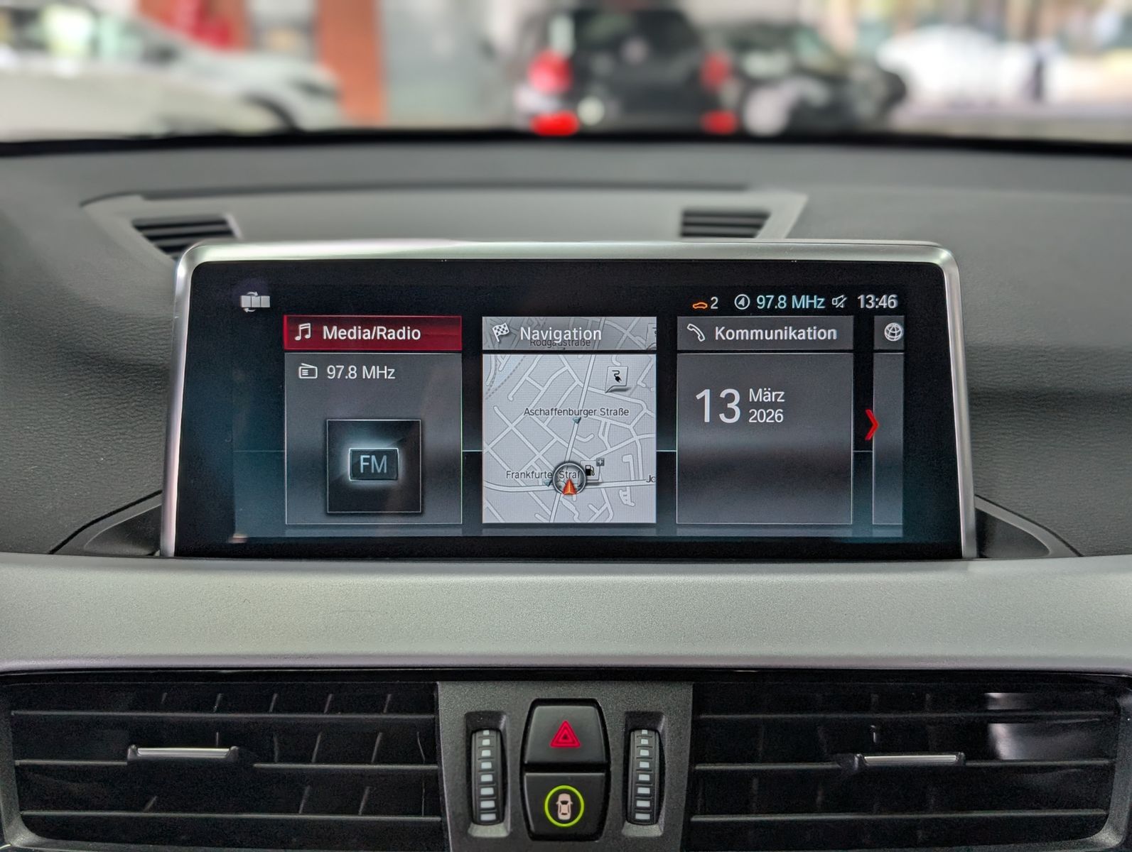 Fahrzeugabbildung BMW X1 xDrive 25e Advantage AHK LED APP VIRT SoH 87%