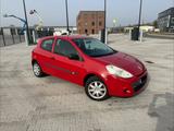 Renault Clio Yahoo! 1.2 16V 75 Yahoo! - TÜV neu - Renault Clio: Yahoo