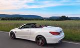 Mercedes-Benz E 300 Cabrio AMG 19" COMAND LED 360° DISTRONIC - Mercedes-Benz E 300 mit Benzin-Antrieb: Cabrio