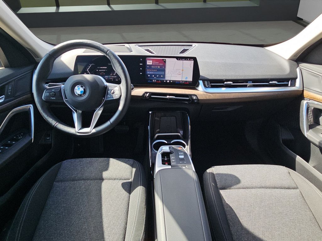 BMW X1 sDrive20i LED NAVI HUD ACC 360° SHZ 18 AHK foto 10