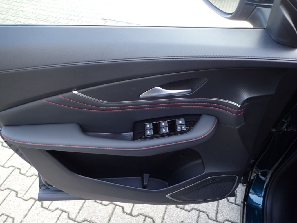 Fahrzeugabbildung DFSK Forthing 5 1.5 PanoD 360Cam SHZ WIFI Totwinkel e