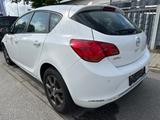Opel Astra J Lim.5-trg.Selection.1,6 Benzin.82.000.km - Opel Astra: Selection