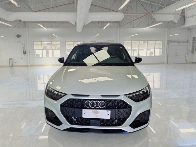 Audi AUDI A1 30 TFSI S TRONIC ALLSTREET IDENTITY CONT imagem 2
