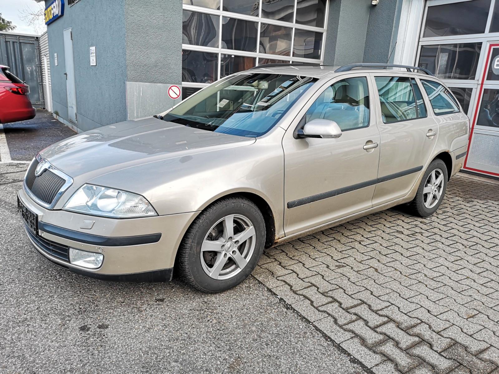 Skoda Octavia 2.0 TDI Vollleder MemorySitz Bi-Xenon E4