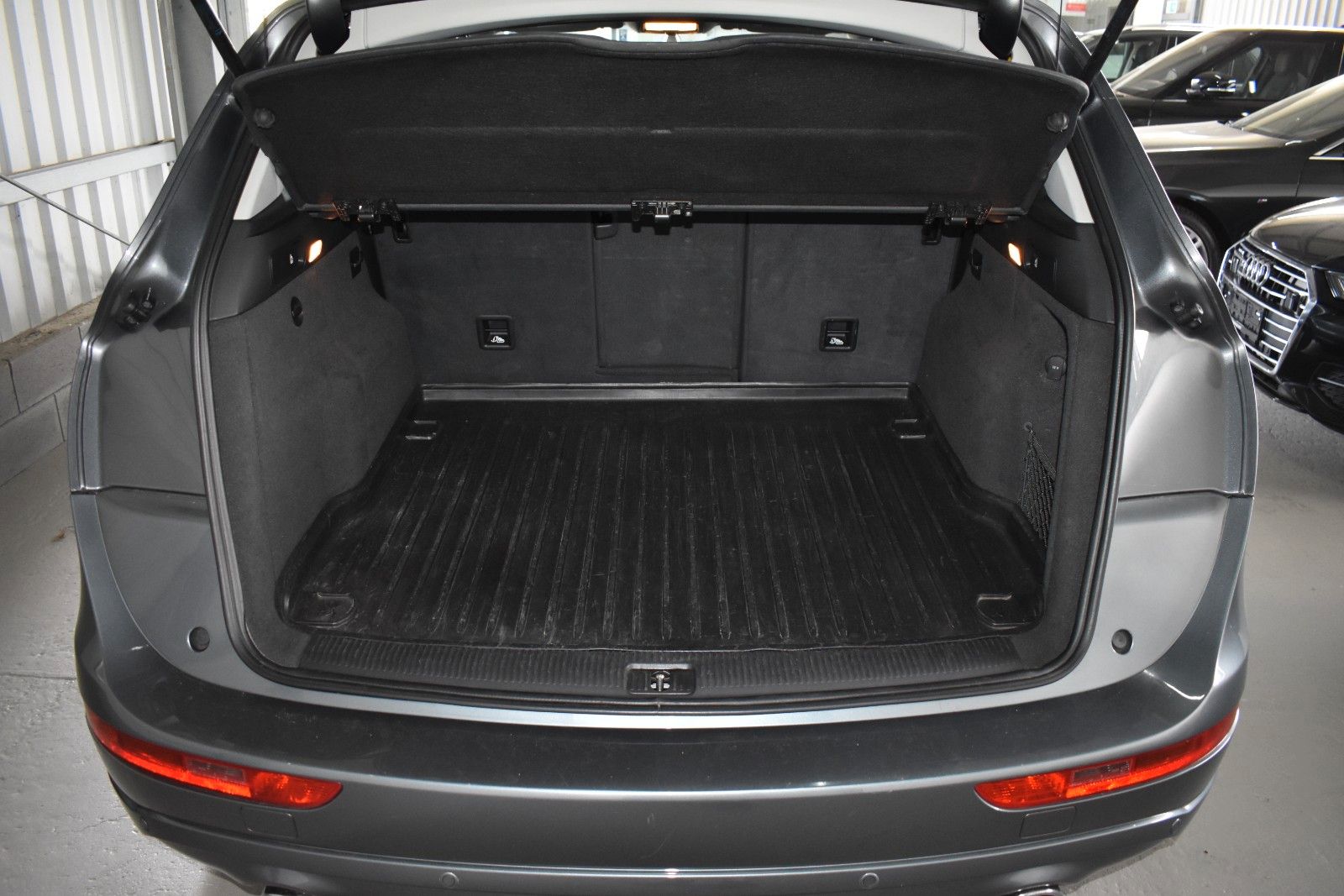 Fahrzeugabbildung Audi Q5 2.0 TFSI tiptronic quattro Panorama Leder AHK
