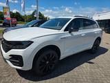 Volkswagen Touareg Atmosphere  R-Line - gebrauchte VW Touareg aus dem Jahr 2021
