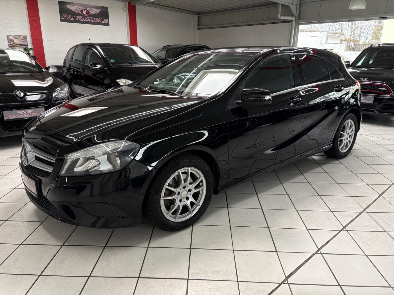 Mercedes-Benz A 180 BlueEfficiency NAVI KAMERA PDC