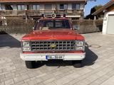Chevrolet Suburban K20 - V8 Small Block - Feuerwehr - Chevrolet Oldtimer: Pickup
