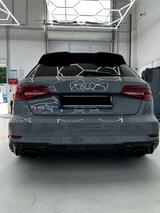 Audi RS3 Neuwage 2.5 TFSI S tronic quattro Sportback  - Audi RS3 Gebrauchtwagen in München