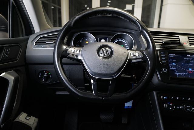 Volkswagen Tiguan 2.0TDI DSG Highline 4Motion AHK 360° Navi