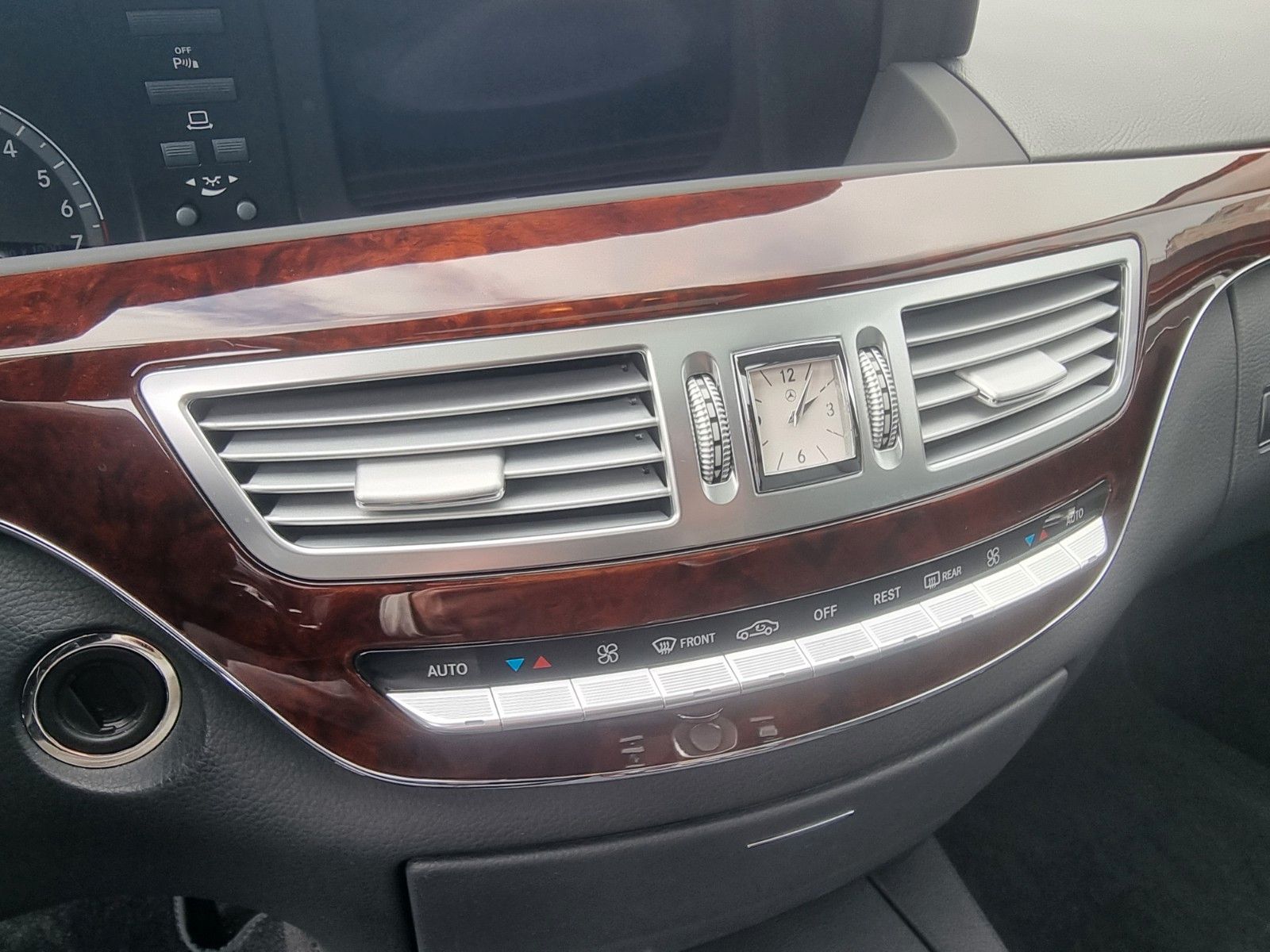 Fahrzeugabbildung Mercedes-Benz S 500 L/Originale 22.700 km/Erstlack