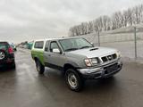 Nissan PickUp 4WD mit Klima. AC - Nissan PickUp: Geländewagen