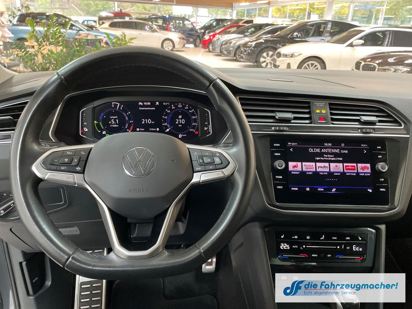 Fahrzeugabbildung Volkswagen Tiguan Active eHybrid Digitales Cockpit LED ACC