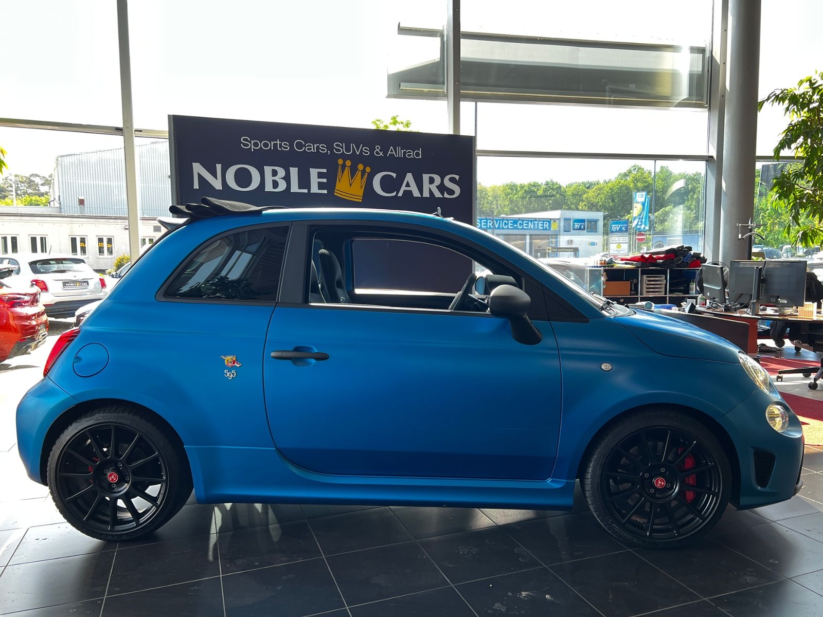 Fahrzeugabbildung Abarth 595C  Competizione BEATS XENON NAVI