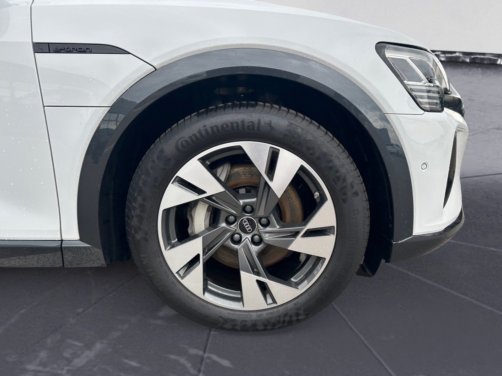 Audi Q8 e-tron - Bild 12