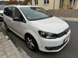 Volkswagen Touran 2.0 TDI Style 7 Sitzer TÜV Neu - Volkswagen Touran Style mit Diesel-Antrieb
