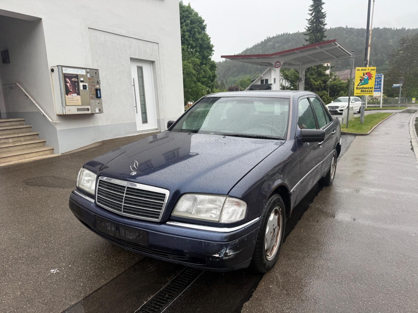 Mercedes-Benz C 180 ELEGANCE Automatik/Klima/Schiebedach