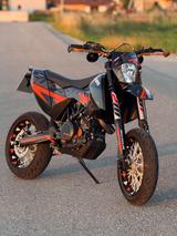 KTM 690 SMC Supermoto Motor neu Powerparts  - KTM SUPERMOTO