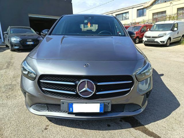 Mercedes-Benz MERCEDES-BENZ B 180 Automatic Business Extra imagem 3