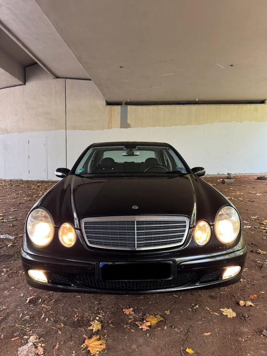 Mercedes-Benz E 200