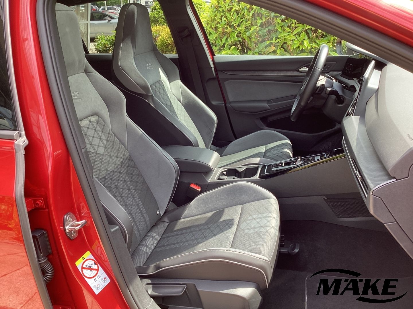 Golf R-Line 2.0TSI DSG 4motion PD STDHZG RFK IQ.