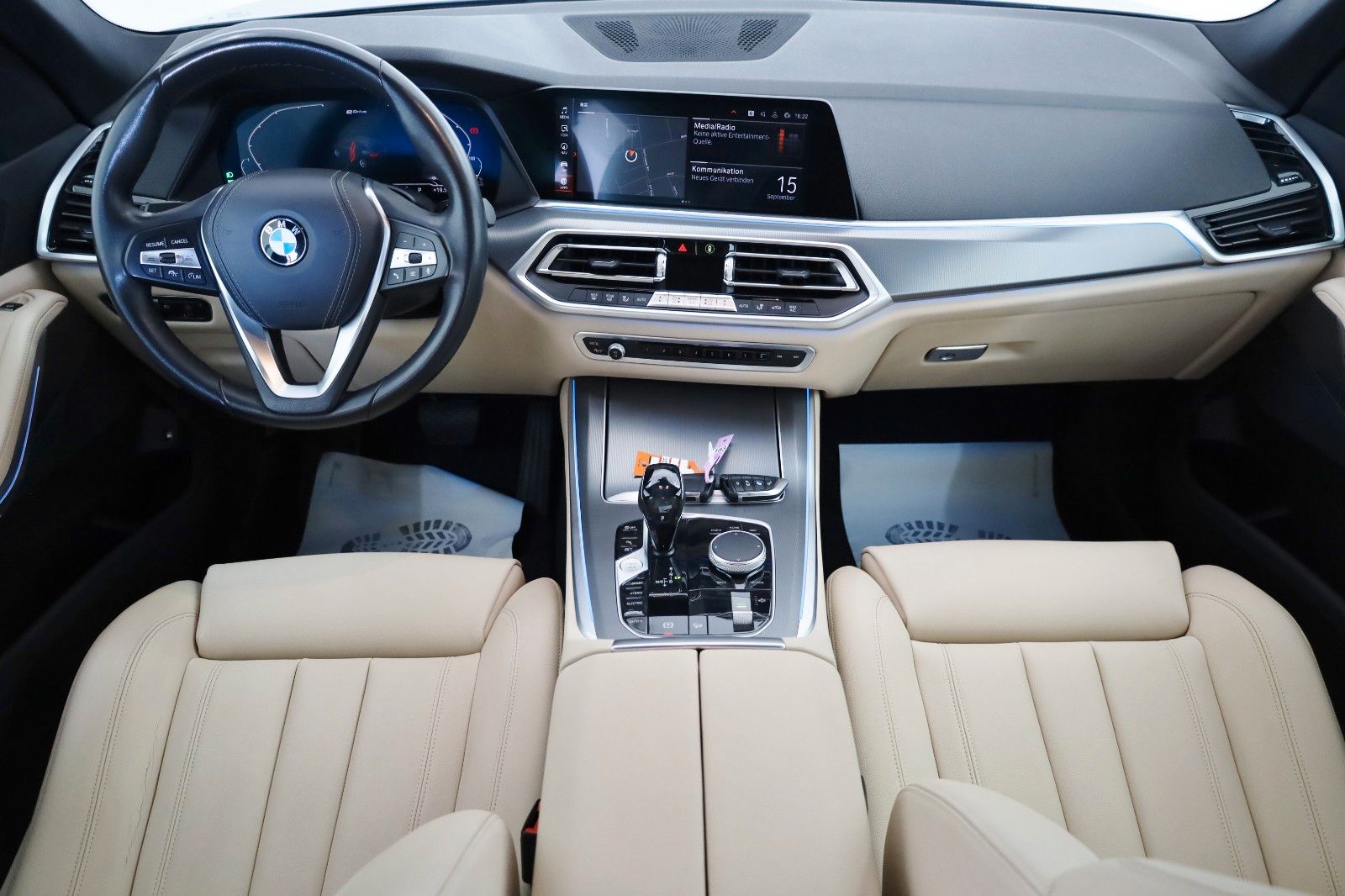 Fahrzeugabbildung BMW X5 xDrive 45e Leder,Navi,LED,Kamera,Kamera,ACC