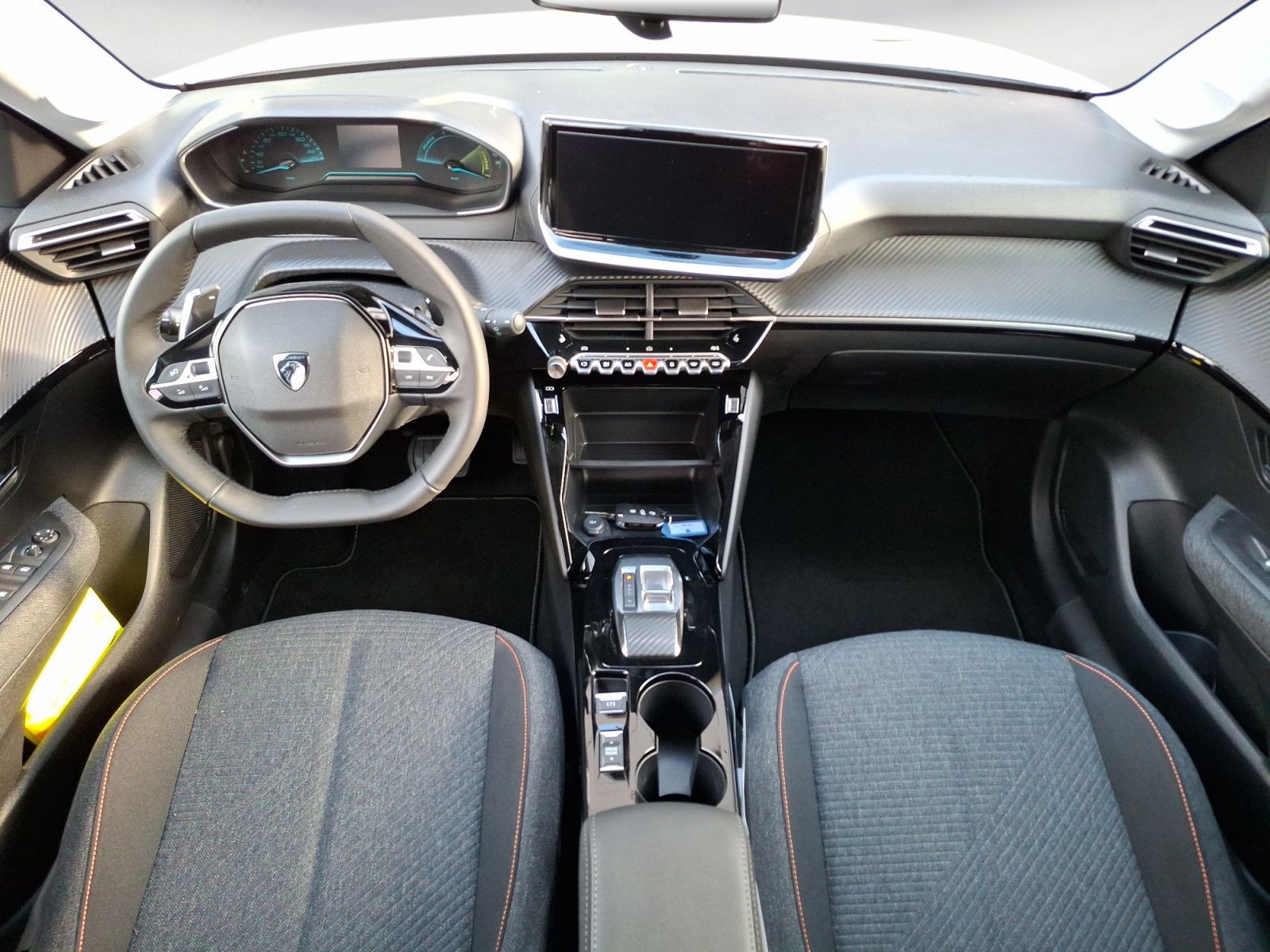 Peugeot 208 - Bild 9