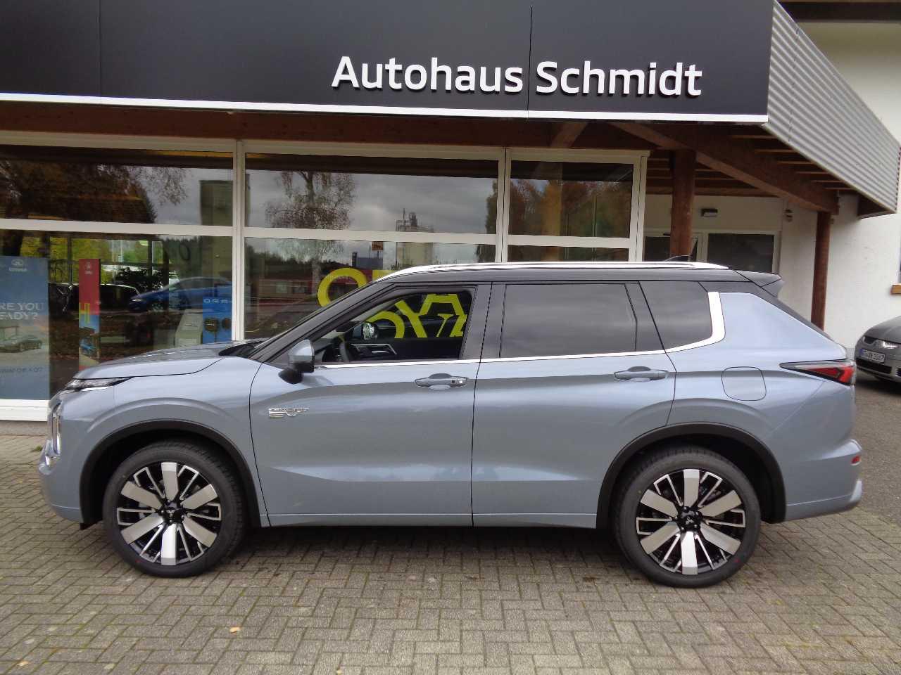 Mitsubishi Outlander 2.4L PHEV TOP 2-Farb